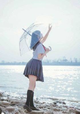 坐在男人嘴上让他添在线视频_BD英语免费观看