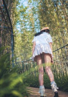 一个朋友的妈妈韩国_高清超清免费观看